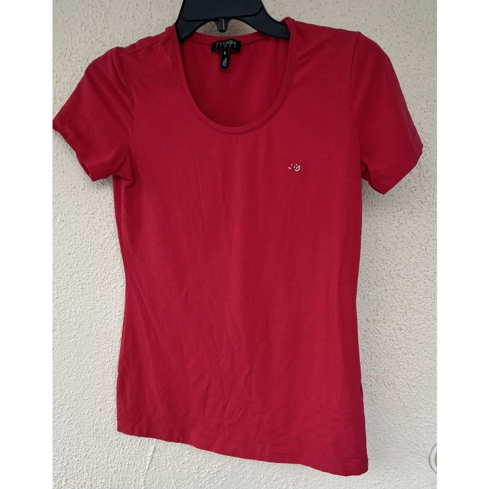 Y2K Escada Sport Red Fitted Scoop Neck Tee Women’s Size Small Hot Rhinestone